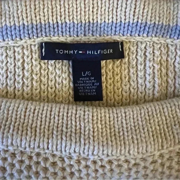 TOMMY HILFIGER 100% Cotton Cream Striped Sweater  Size Large Warm Cozy Fall - Picture 4 of 5